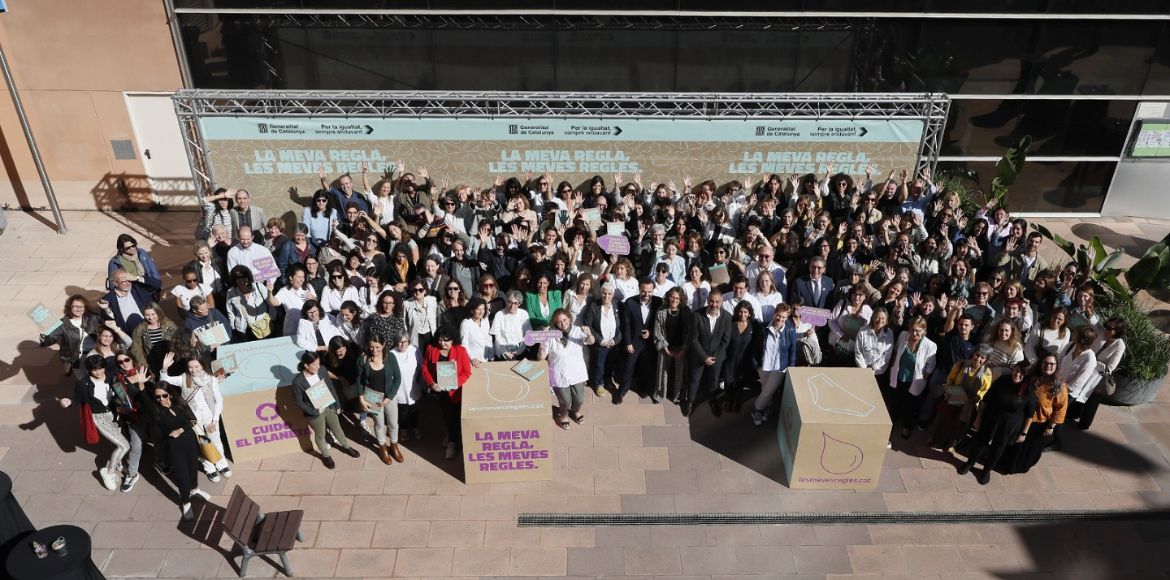El Consell de Col·legis Farmacèutics de Catalunya i Igualtat i Feminismes posen en marxa les formacions als farmacèutics/ques sobre productes menstruals reutilitzables