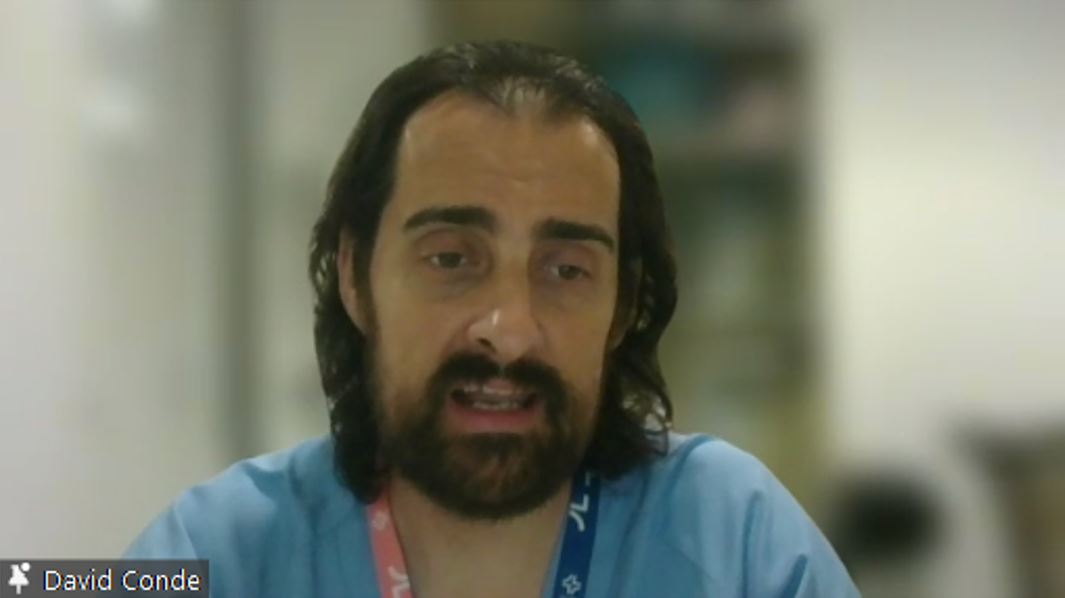 El vocal d'Hospitals, David Conde, presentant la formació "Actualització en càncers ginecològics".