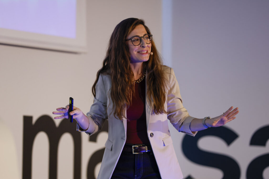 Mónica Galán en un momento de su exposición.