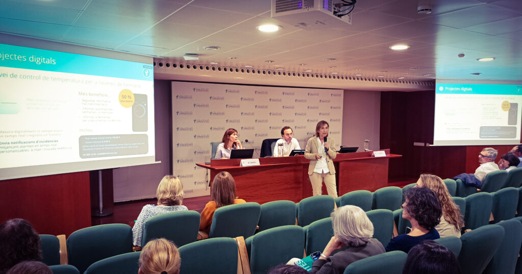 La vicepresidenta del COFB, Núria Bosch, en un moment de la seva exposició. 