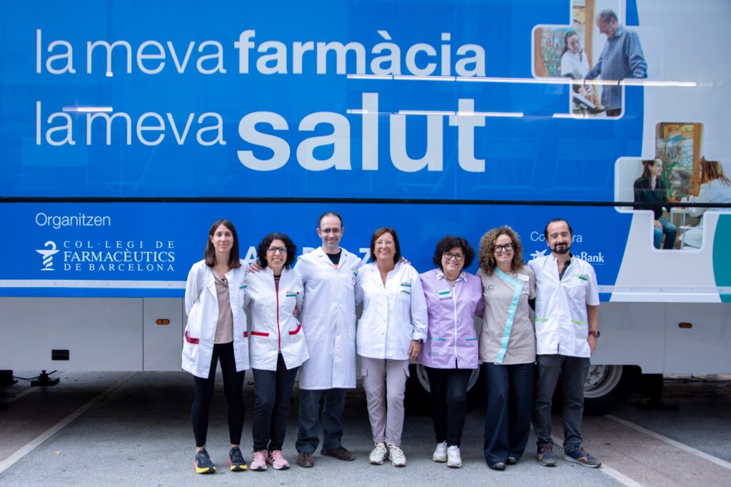 Els farmacèutics atenen 110 veïns de Manresa a la unitat mòbil de “La meva farmàcia, la meva salut”