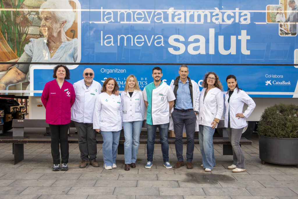 La unitat mòbil de “La meva farmàcia, la meva salut” realitza prop de 600 proves de salut als veïns de Pineda de Mar