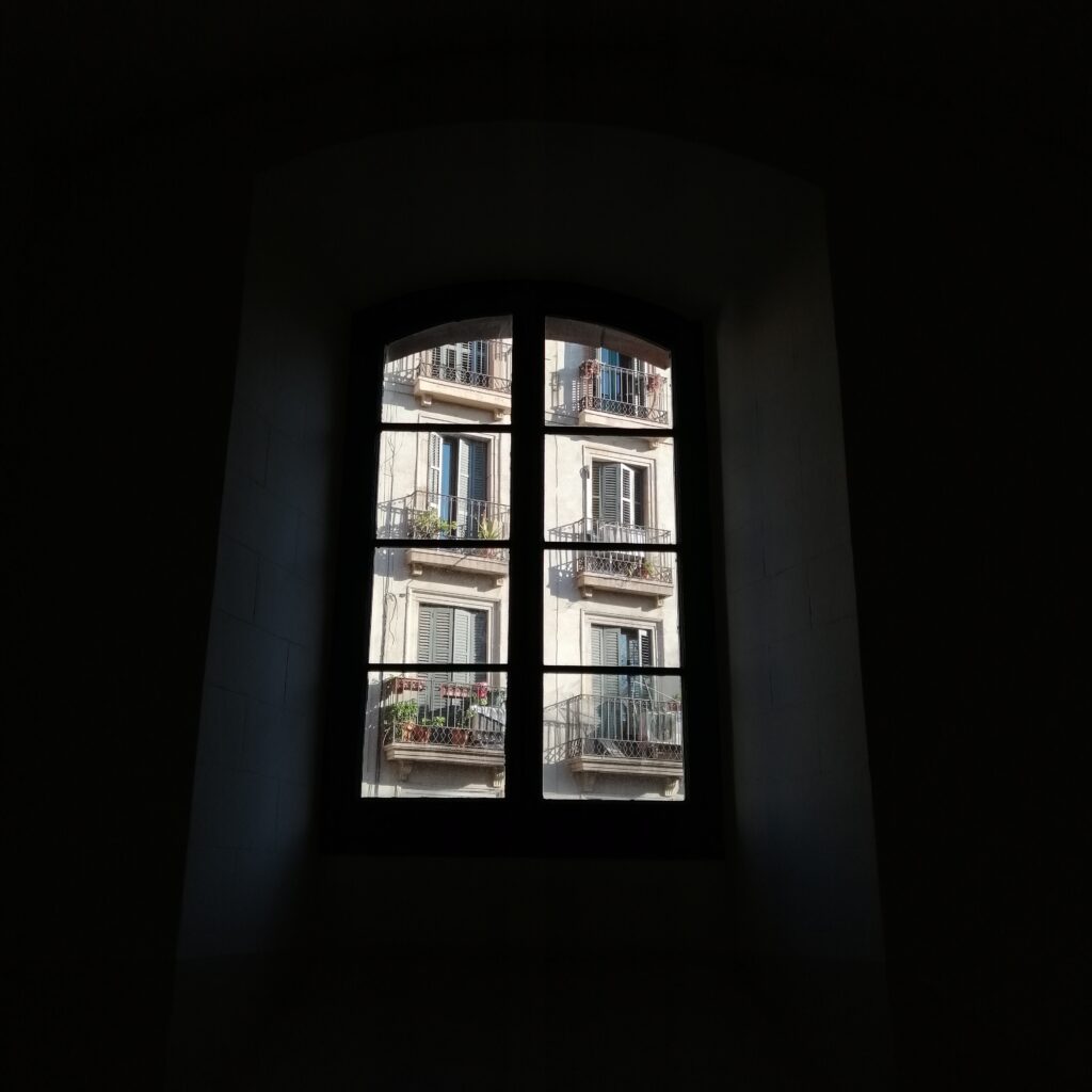 "Balcons a la finestra"