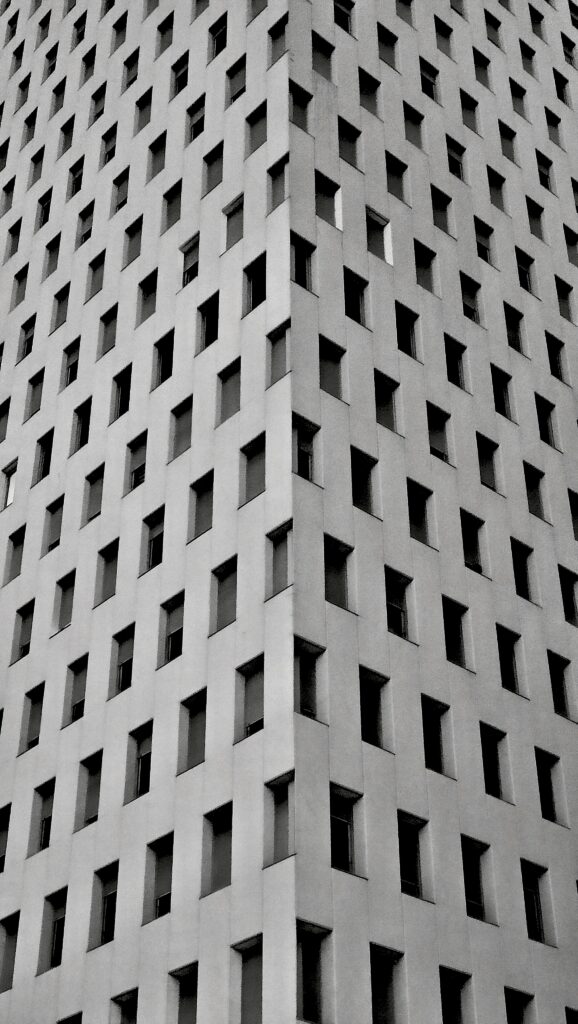 "Les finestre indiscretes"