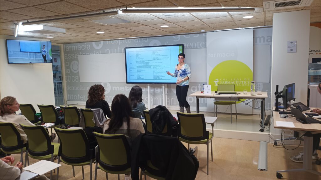 Mar Blanco, consultora alimentària, va recordar tota la informació que es pot aconseguir després d'analitzar els cabells d'un usuari.