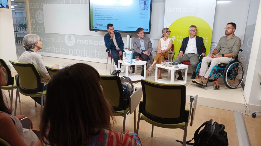 Enric Riera compartint el seu testimoni. 
